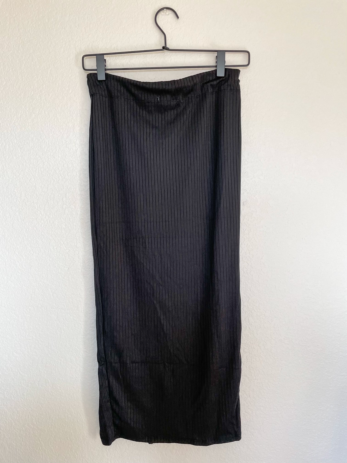 Black Molly Midi
